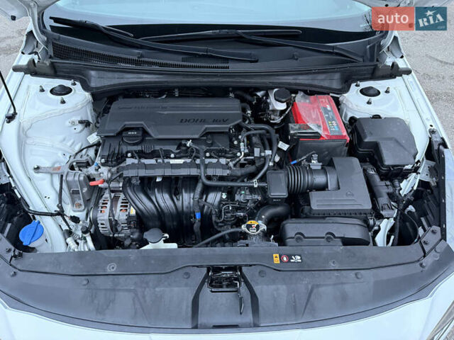 Білий Хендай Елантра, об'ємом двигуна 0 л та пробігом 55 тис. км за 18600 $, фото 27 на Automoto.ua