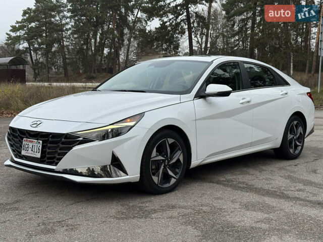Білий Хендай Елантра, об'ємом двигуна 0 л та пробігом 55 тис. км за 18600 $, фото 2 на Automoto.ua