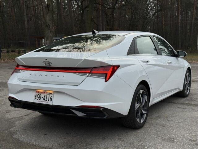 Белый Хендай Элантра, объемом двигателя 2 л и пробегом 55 тыс. км за 18600 $, фото 7 на Automoto.ua