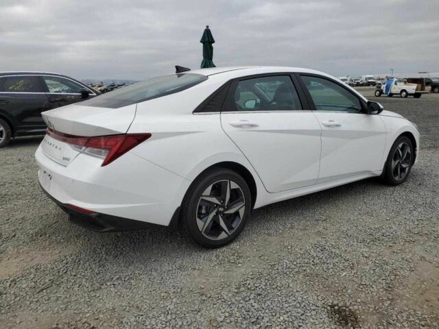 Хендай Элантра 2023 в Киеве на Automoto.ua Белый Хендай Элантра, объемом двигателя 0 л и пробегом 25 тыс. км за 4900 $, фото 2 на Automoto.ua