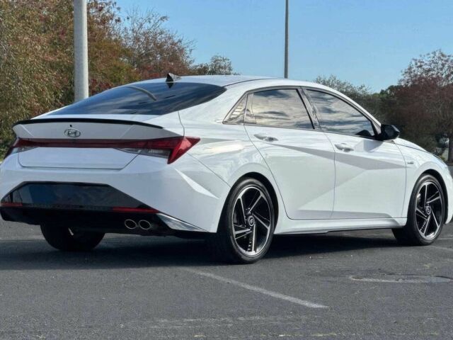 Белый Хендай Элантра, объемом двигателя 1.6 л и пробегом 21 тыс. км за 10800 $, фото 3 на Automoto.ua