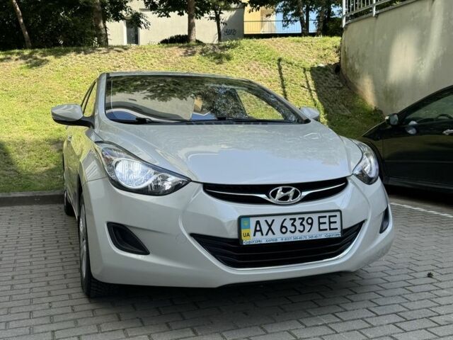 Бежевый Хендай Элантра, объемом двигателя 1.6 л и пробегом 85 тыс. км за 10000 $, фото 7 на Automoto.ua