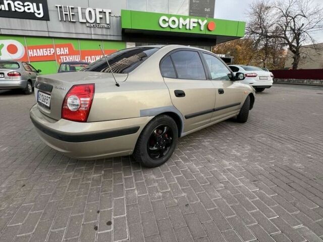 Бежевый Хендай Элантра, объемом двигателя 1.6 л и пробегом 250 тыс. км за 2100 $, фото 2 на Automoto.ua