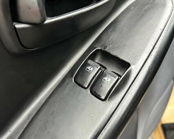 Бежевый Хендай Элантра, объемом двигателя 1.6 л и пробегом 83 тыс. км за 5400 $, фото 17 на Automoto.ua