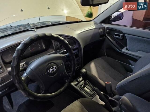 Бежевый Хендай Элантра, объемом двигателя 1.98 л и пробегом 320 тыс. км за 3300 $, фото 8 на Automoto.ua