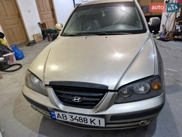 Бежевый Хендай Элантра, объемом двигателя 1.98 л и пробегом 320 тыс. км за 3300 $, фото 2 на Automoto.ua