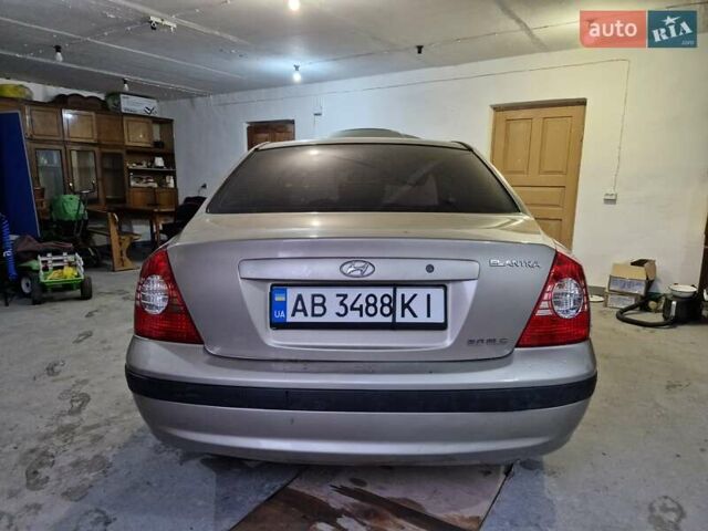 Бежевый Хендай Элантра, объемом двигателя 1.98 л и пробегом 320 тыс. км за 3300 $, фото 4 на Automoto.ua