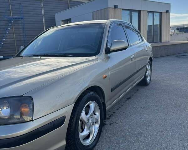 Бежевый Хендай Элантра, объемом двигателя 1.98 л и пробегом 320 тыс. км за 3000 $, фото 5 на Automoto.ua