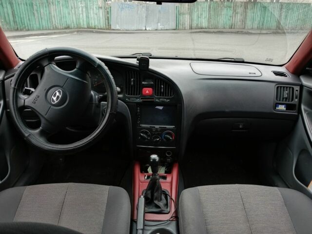 Бежевий Хендай Елантра, об'ємом двигуна 1.6 л та пробігом 262 тис. км за 3500 $, фото 10 на Automoto.ua