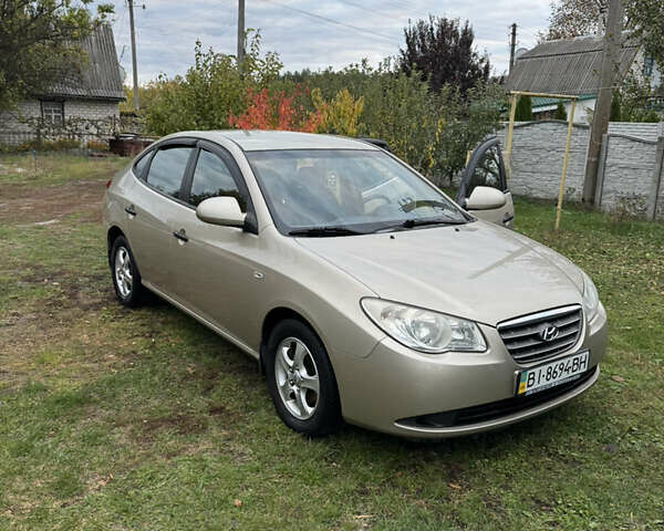 Бежевий Хендай Елантра, об'ємом двигуна 1.6 л та пробігом 174 тис. км за 6200 $, фото 8 на Automoto.ua