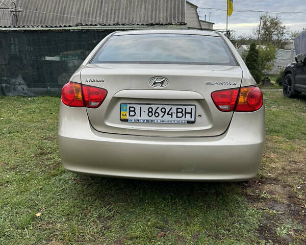 Бежевий Хендай Елантра, об'ємом двигуна 1.6 л та пробігом 174 тис. км за 6200 $, фото 3 на Automoto.ua