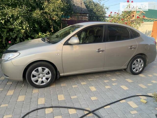 Бежевый Хендай Элантра, объемом двигателя 1.59 л и пробегом 143 тыс. км за 7200 $, фото 7 на Automoto.ua