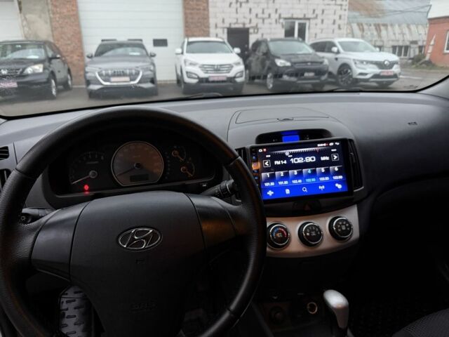 Бежевый Хендай Элантра, объемом двигателя 1.6 л и пробегом 270 тыс. км за 6400 $, фото 9 на Automoto.ua