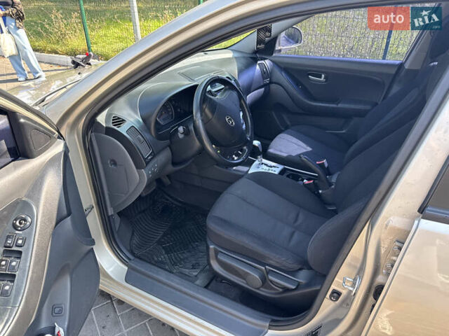 Бежевый Хендай Элантра, объемом двигателя 1.59 л и пробегом 270 тыс. км за 6500 $, фото 8 на Automoto.ua