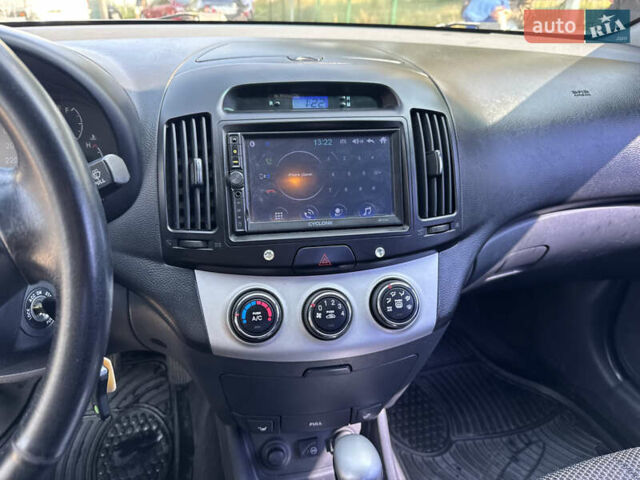 Бежевый Хендай Элантра, объемом двигателя 1.59 л и пробегом 270 тыс. км за 6500 $, фото 12 на Automoto.ua