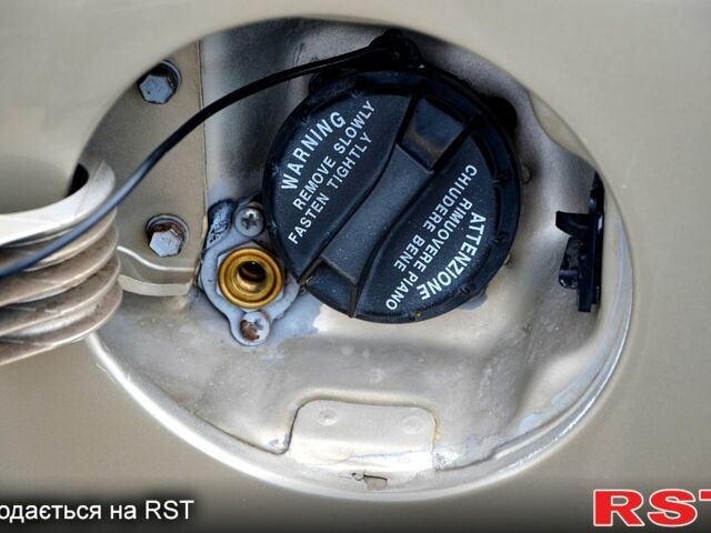 Бежевый Хендай Элантра, объемом двигателя 1.6 л и пробегом 256 тыс. км за 4850 $, фото 7 на Automoto.ua