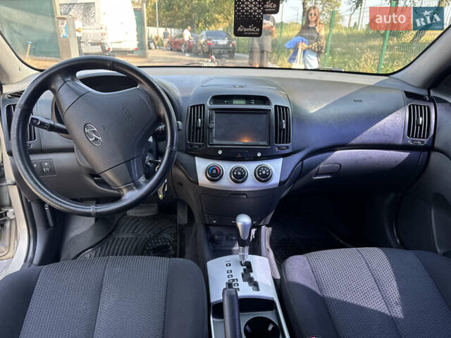 Бежевый Хендай Элантра, объемом двигателя 1.59 л и пробегом 270 тыс. км за 6500 $, фото 10 на Automoto.ua