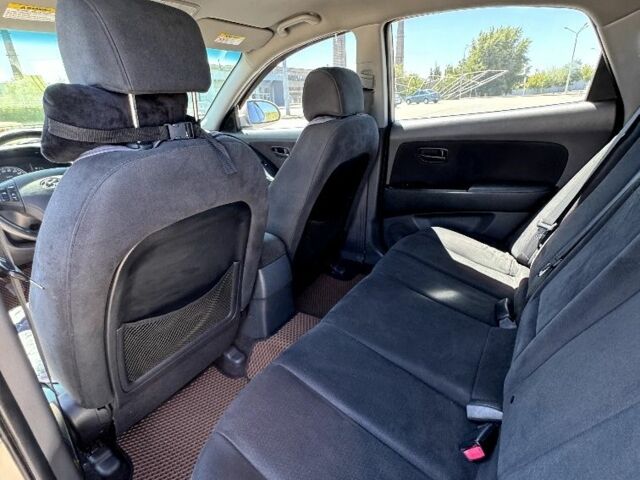 Бежевый Хендай Элантра, объемом двигателя 1.6 л и пробегом 285 тыс. км за 5700 $, фото 5 на Automoto.ua