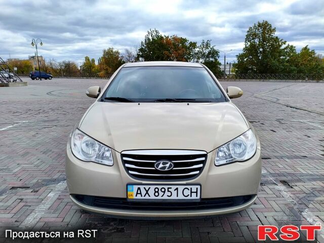 Бежевий Хендай Елантра, об'ємом двигуна 1.6 л та пробігом 192 тис. км за 5000 $, фото 5 на Automoto.ua