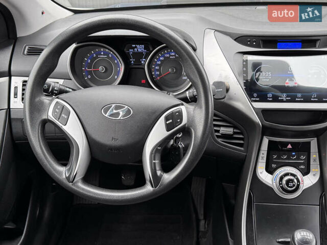Бежевий Хендай Елантра, об'ємом двигуна 1.6 л та пробігом 185 тис. км за 9850 $, фото 24 на Automoto.ua