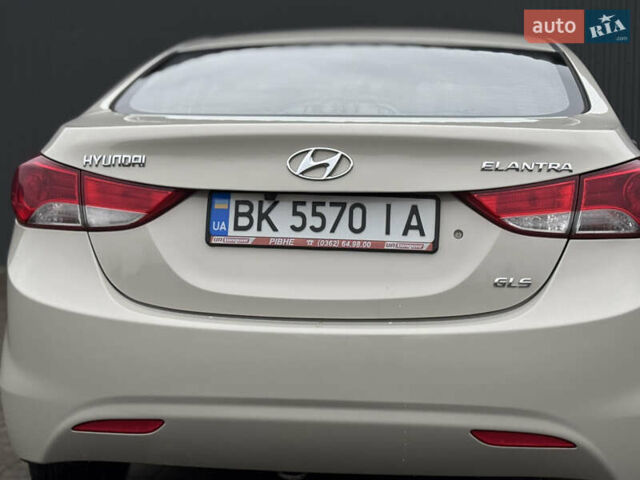 Бежевий Хендай Елантра, об'ємом двигуна 1.6 л та пробігом 185 тис. км за 9850 $, фото 11 на Automoto.ua