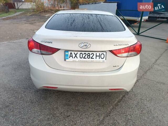 Хендай Элантра 2011 в Киеве на Automoto.ua Бежевый Хендай Элантра, объемом двигателя 1.8 л и пробегом 199 тыс. км за 7200 $, фото 9 на Automoto.ua