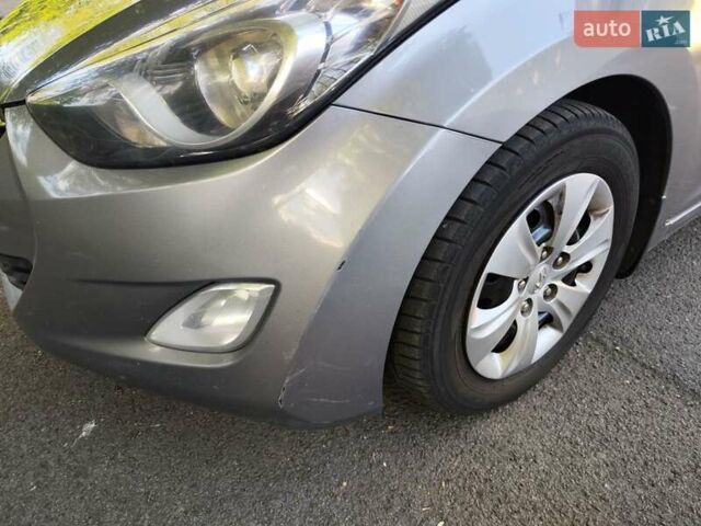 Бежевый Хендай Элантра, объемом двигателя 1.59 л и пробегом 233 тыс. км за 7500 $, фото 18 на Automoto.ua