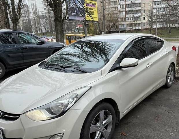 Бежевый Хендай Элантра, объемом двигателя 1.8 л и пробегом 150 тыс. км за 10000 $, фото 2 на Automoto.ua