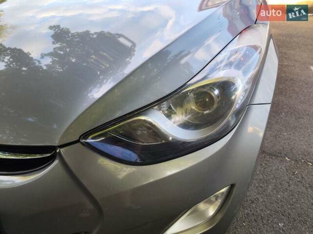 Бежевый Хендай Элантра, объемом двигателя 1.59 л и пробегом 233 тыс. км за 7500 $, фото 33 на Automoto.ua