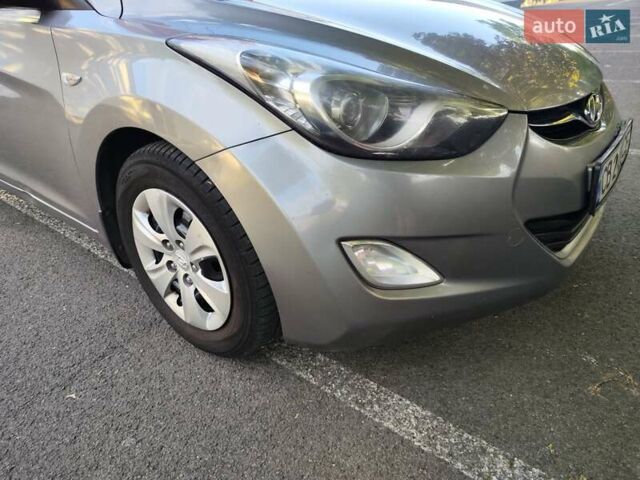 Бежевый Хендай Элантра, объемом двигателя 1.59 л и пробегом 233 тыс. км за 7500 $, фото 13 на Automoto.ua