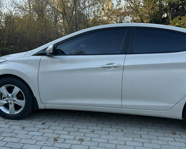 Бежевий Хендай Елантра, об'ємом двигуна 1.8 л та пробігом 15 тис. км за 10000 $, фото 8 на Automoto.ua