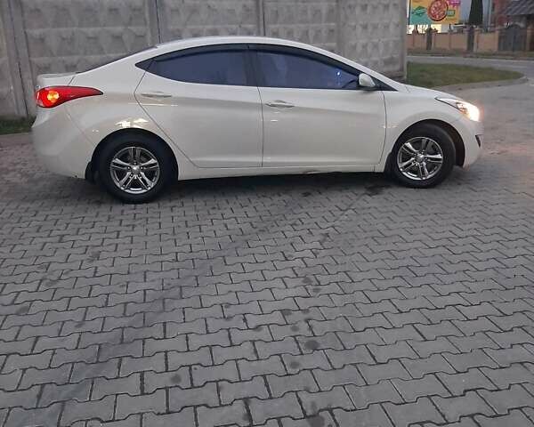 Бежевий Хендай Елантра, об'ємом двигуна 1.59 л та пробігом 137 тис. км за 8400 $, фото 4 на Automoto.ua
