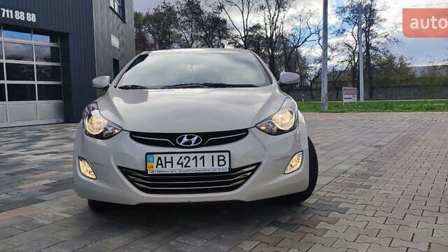 Бежевый Хендай Элантра, объемом двигателя 1.8 л и пробегом 17 тыс. км за 11850 $, фото 3 на Automoto.ua