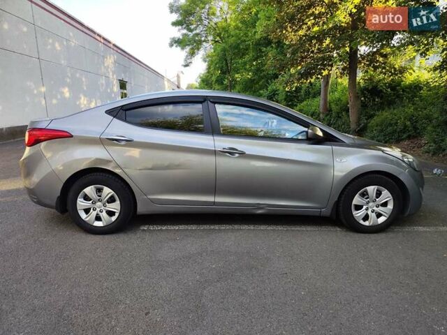 Бежевый Хендай Элантра, объемом двигателя 1.59 л и пробегом 233 тыс. км за 7500 $, фото 37 на Automoto.ua