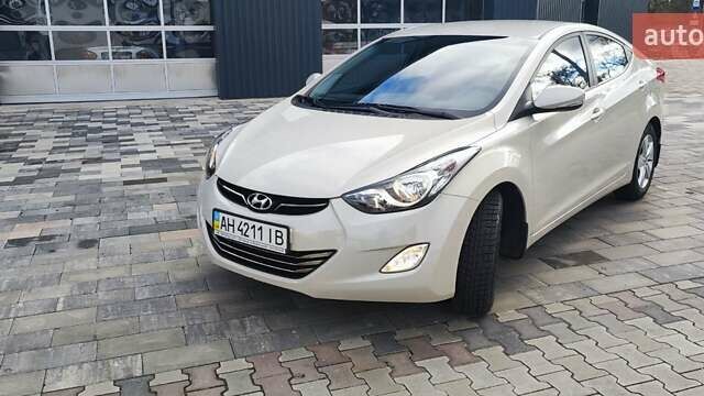 Бежевый Хендай Элантра, объемом двигателя 1.8 л и пробегом 17 тыс. км за 11850 $, фото 2 на Automoto.ua