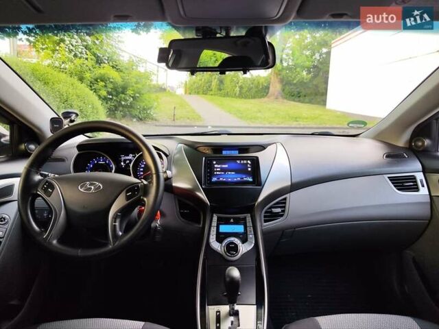 Бежевый Хендай Элантра, объемом двигателя 1.59 л и пробегом 233 тыс. км за 7500 $, фото 50 на Automoto.ua