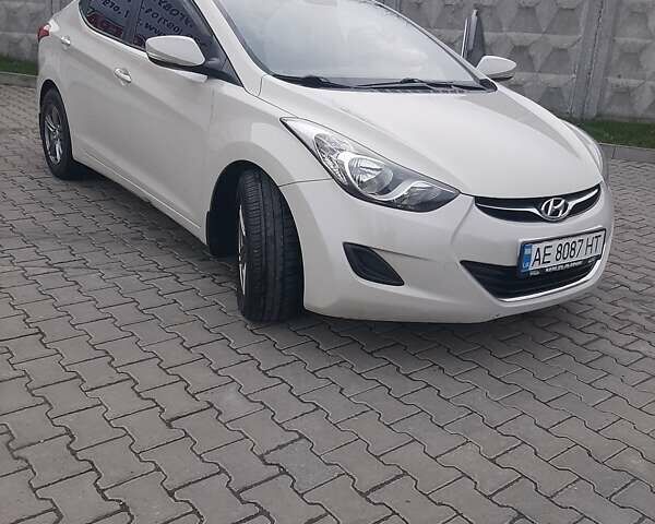 Бежевий Хендай Елантра, об'ємом двигуна 1.59 л та пробігом 137 тис. км за 8400 $, фото 1 на Automoto.ua