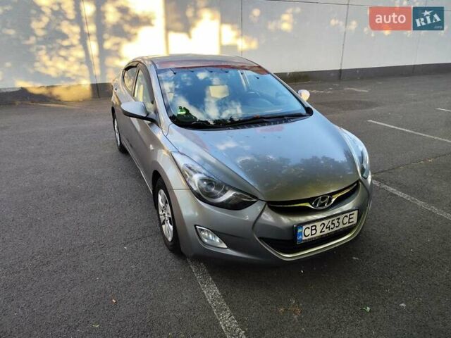 Бежевый Хендай Элантра, объемом двигателя 1.59 л и пробегом 233 тыс. км за 7500 $, фото 4 на Automoto.ua