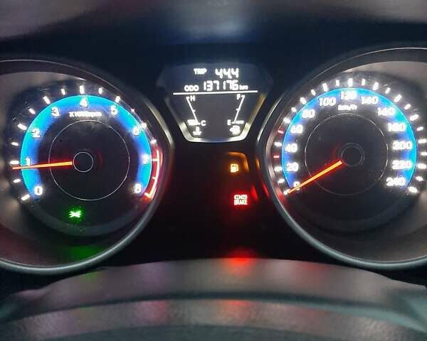 Бежевий Хендай Елантра, об'ємом двигуна 1.59 л та пробігом 137 тис. км за 8400 $, фото 17 на Automoto.ua