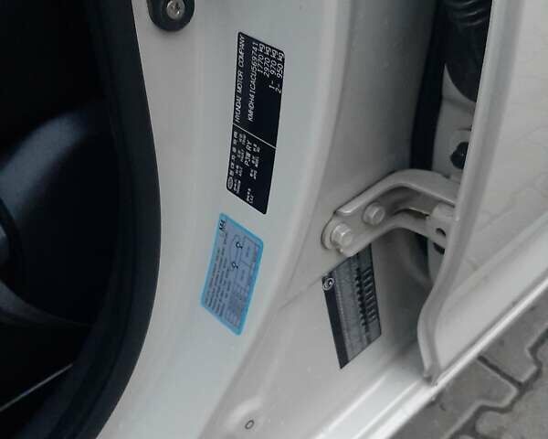 Бежевий Хендай Елантра, об'ємом двигуна 1.59 л та пробігом 137 тис. км за 8400 $, фото 14 на Automoto.ua