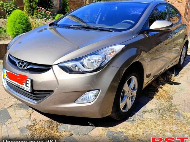 Бежевий Хендай Елантра, об'ємом двигуна 1.6 л та пробігом 90 тис. км за 10000 $, фото 2 на Automoto.ua