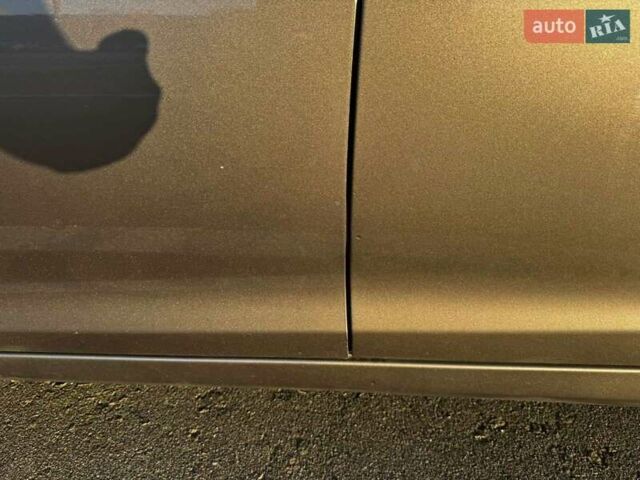 Бежевий Хендай Елантра, об'ємом двигуна 1.8 л та пробігом 163 тис. км за 9500 $, фото 30 на Automoto.ua