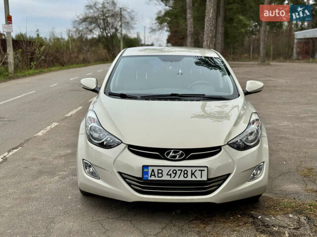 Бежевий Хендай Елантра, об'ємом двигуна 1.8 л та пробігом 154 тис. км за 9750 $, фото 7 на Automoto.ua