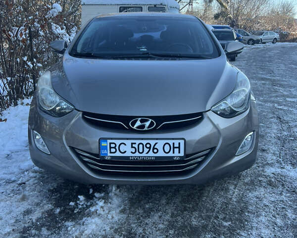 Бежевый Хендай Элантра, объемом двигателя 1.8 л и пробегом 113 тыс. км за 10400 $, фото 5 на Automoto.ua