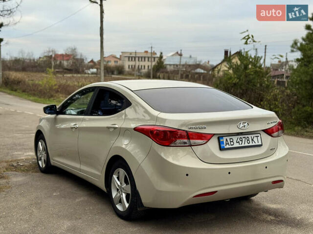 Бежевий Хендай Елантра, об'ємом двигуна 1.8 л та пробігом 154 тис. км за 9750 $, фото 12 на Automoto.ua