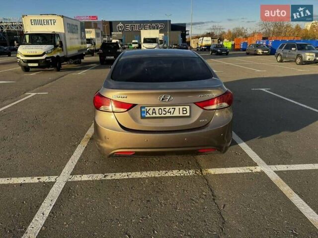 Бежевий Хендай Елантра, об'ємом двигуна 1.8 л та пробігом 163 тис. км за 9500 $, фото 5 на Automoto.ua
