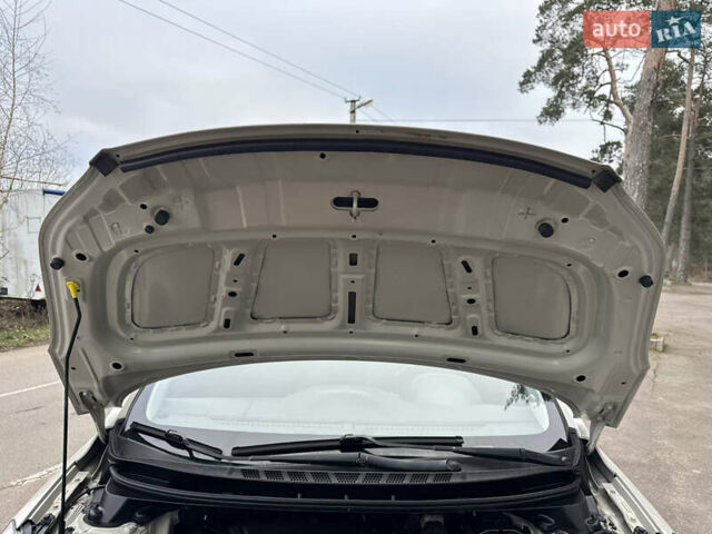 Бежевий Хендай Елантра, об'ємом двигуна 1.8 л та пробігом 154 тис. км за 9750 $, фото 35 на Automoto.ua