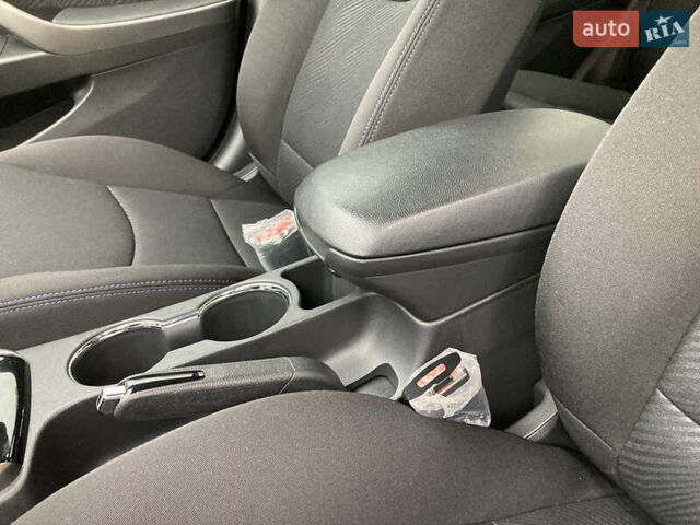 Бежевый Хендай Элантра, объемом двигателя 1.8 л и пробегом 8 тыс. км за 16999 $, фото 28 на Automoto.ua