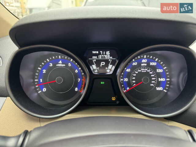 Бежевый Хендай Элантра, объемом двигателя 1.8 л и пробегом 220 тыс. км за 9100 $, фото 4 на Automoto.ua