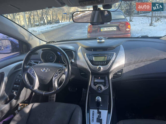 Бежевый Хендай Элантра, объемом двигателя 1.8 л и пробегом 113 тыс. км за 10400 $, фото 3 на Automoto.ua